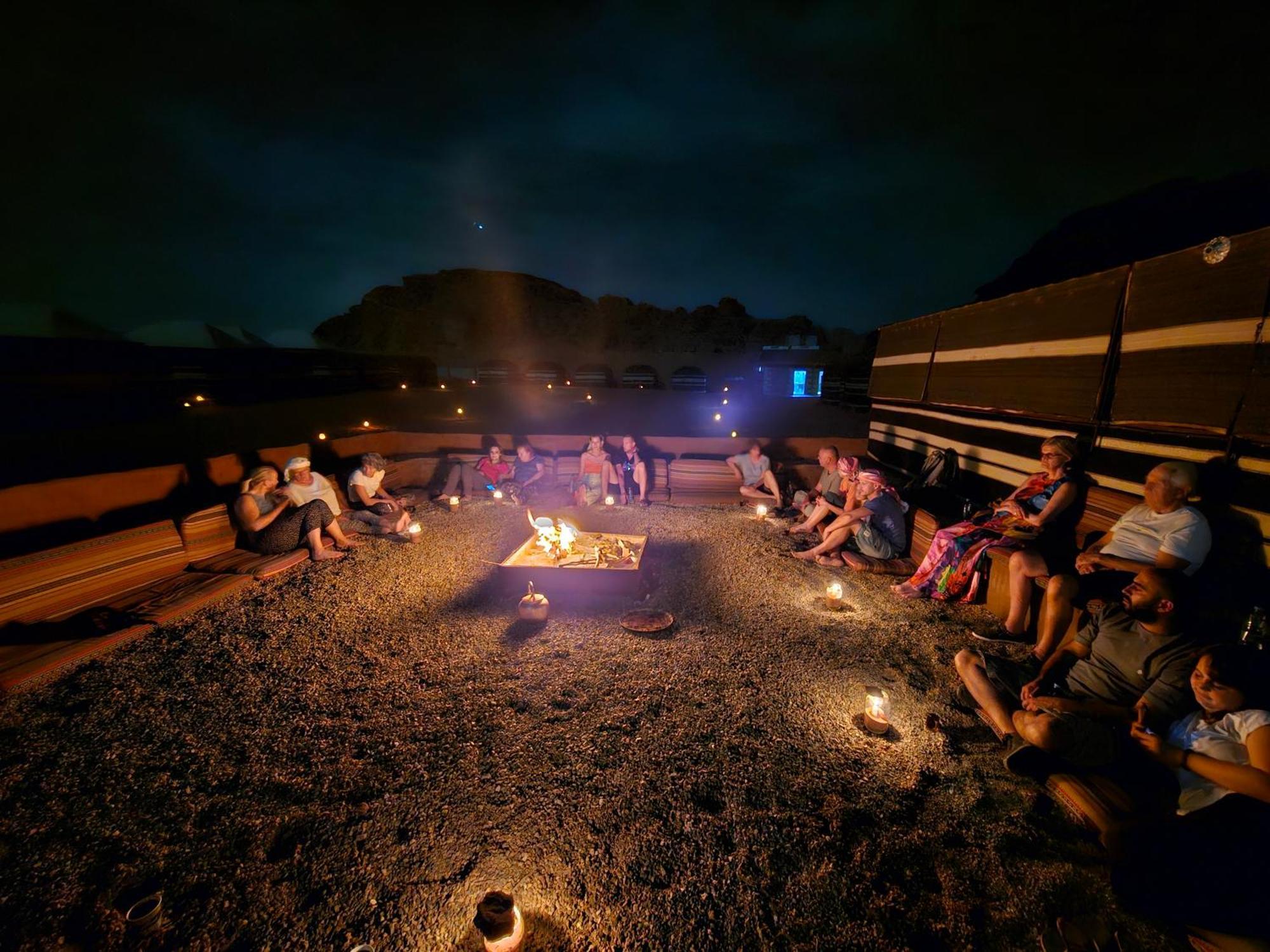 Wadi Rum Candles Camp Extérieur photo