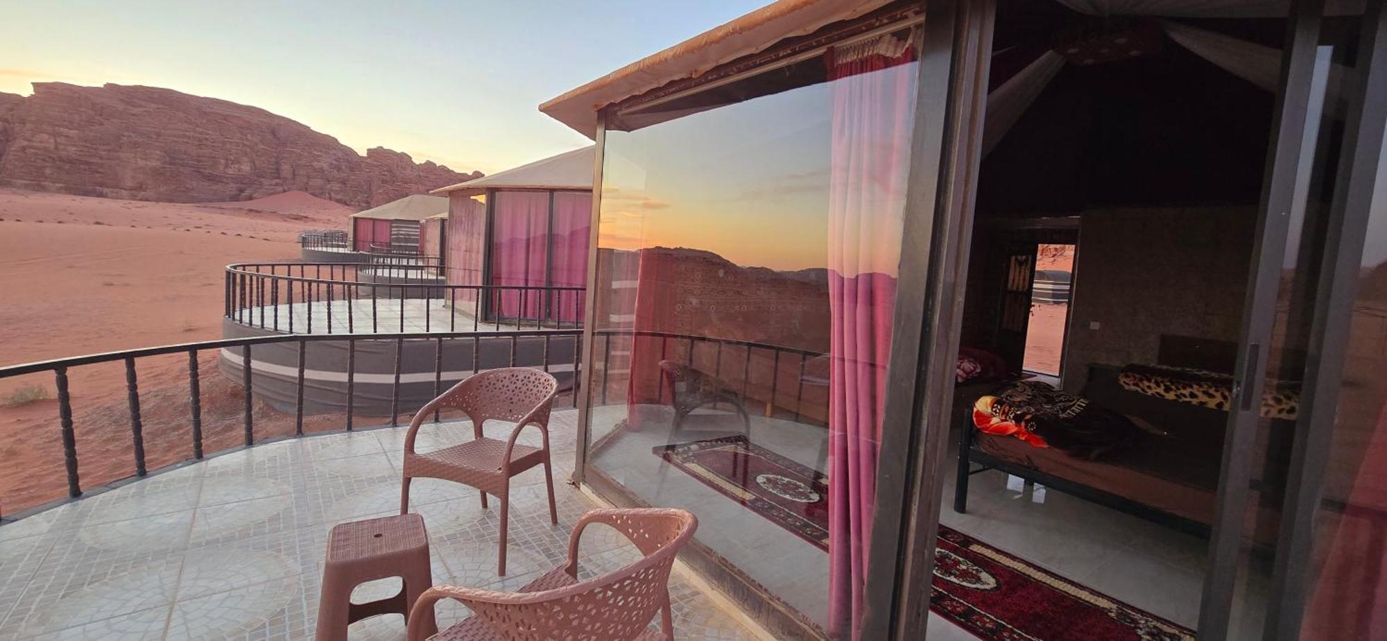 Wadi Rum Candles Camp Extérieur photo