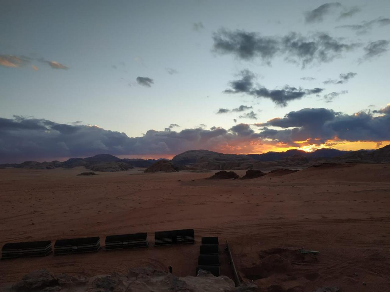 Wadi Rum Candles Camp Extérieur photo